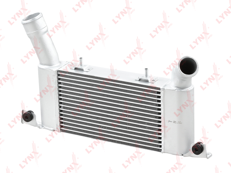 Радиатор интеркулера LYNXauto                RT-0034