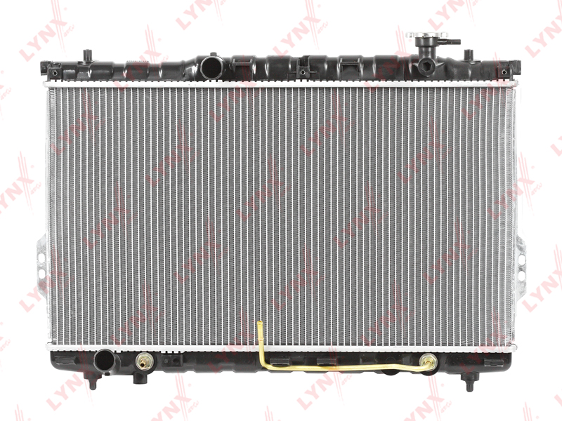 Радиатор охлаждения паяный AT LYNXauto                RB-1066