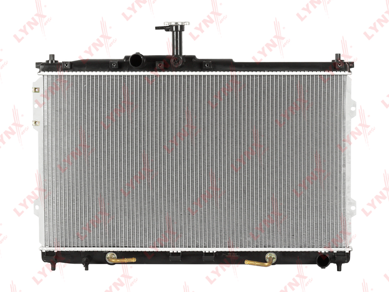 Радиатор охлаждения паяный AT LYNXauto                RB-2467